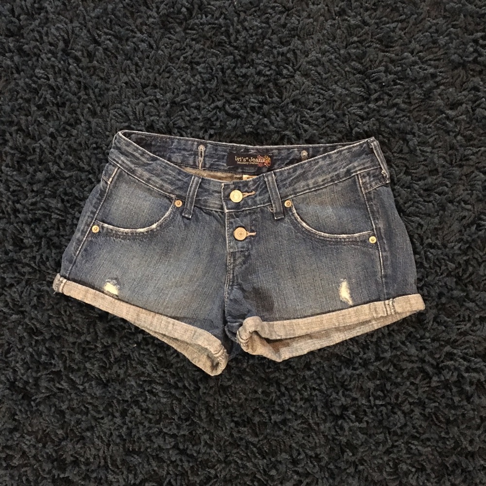 Levi’s denim shorts